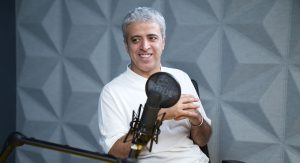 ایوب آقاخانی